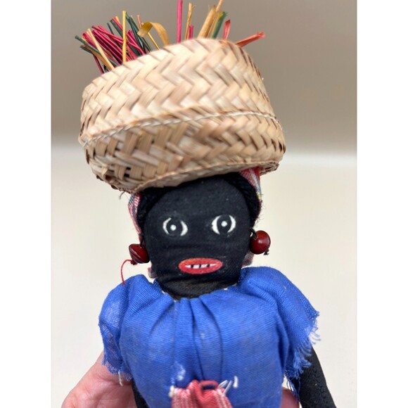 Vintage Bermuda Chiquita Doll Cloth Souvenir with Apron and Hat 12" Tall - Picture 4 of 7